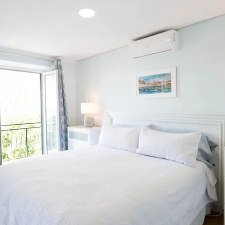 Blue Horizon Bird's Eye View Semesterbostad *