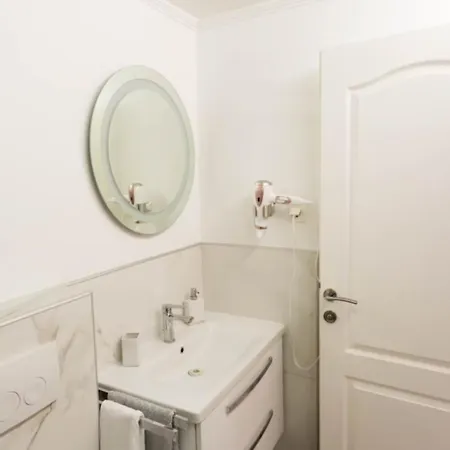 Blue Horizon Bird's Eye View Semesterbostad *